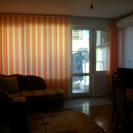 жанна Apartment