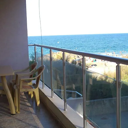 Apartment жанна